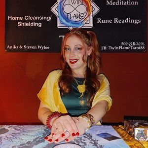 Meet your Posher, Ani